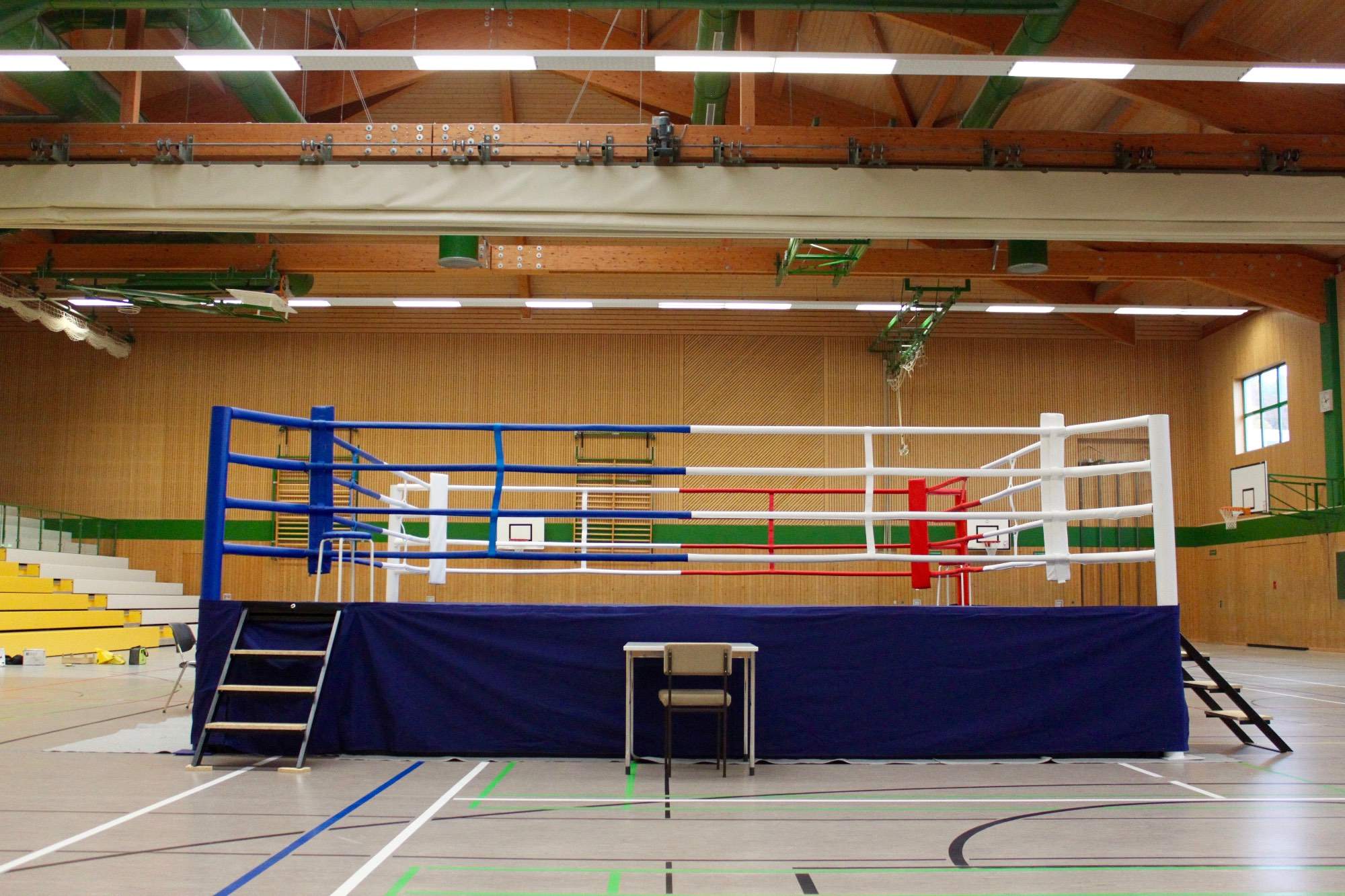 Haut ring de boxe 6,50 x 6,50 m